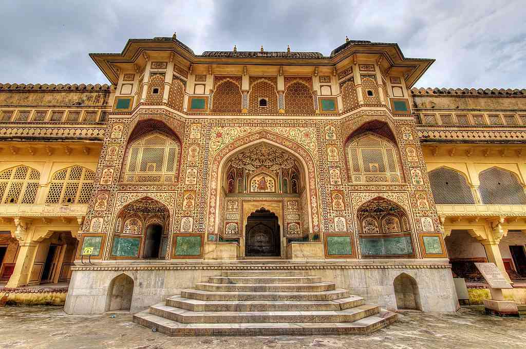 1533545789amer fort entrance